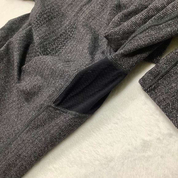 Lululemon Think Fast Long Sleeve Top Herringbone Black / Gray Size 8 - Picture 10 of 13